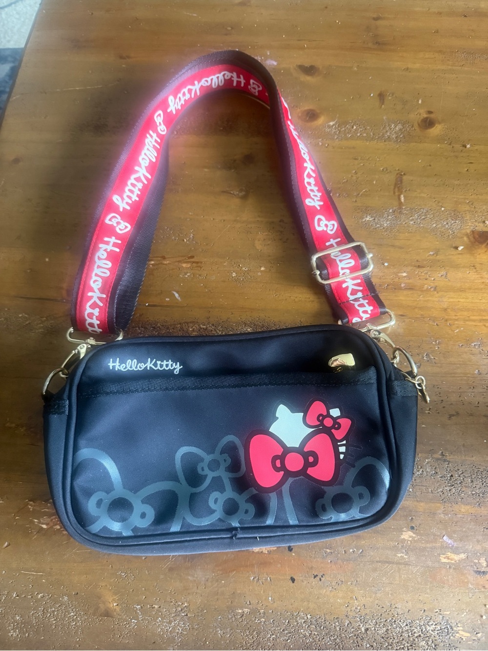 RARE Sanrio Hello Kitty Crossbody Bag Bow Print Adjustable GUITAR Strap NWOT